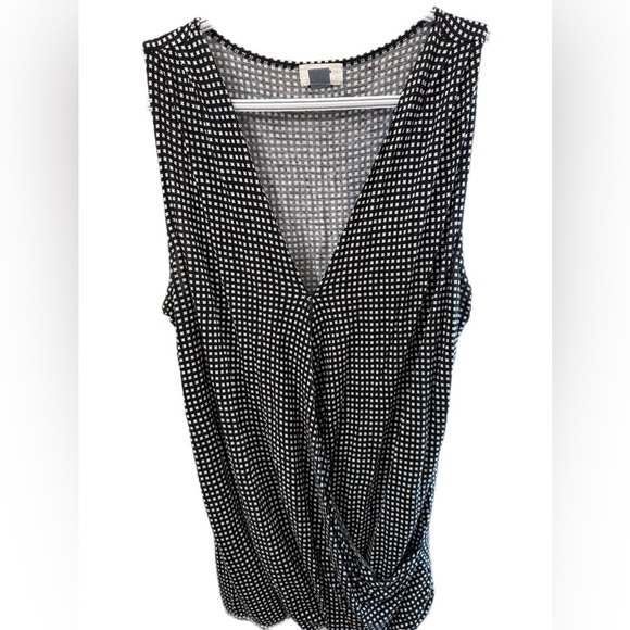 Black and White Sleeveless Women's Top - Picture 1 of 4